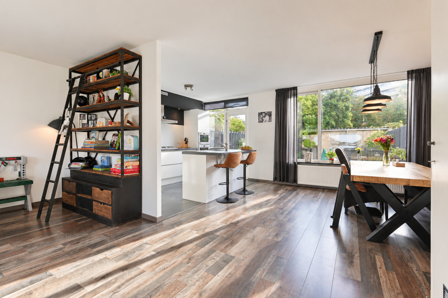 Tussenwoning te koop: Scheveningsebos 75, Zoetermeer