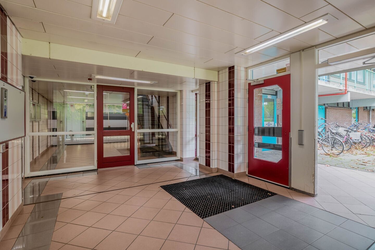 Appartement te koop: Hoevenbos 76, Zoetermeer
