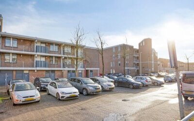 Titus Brandsmahove 32