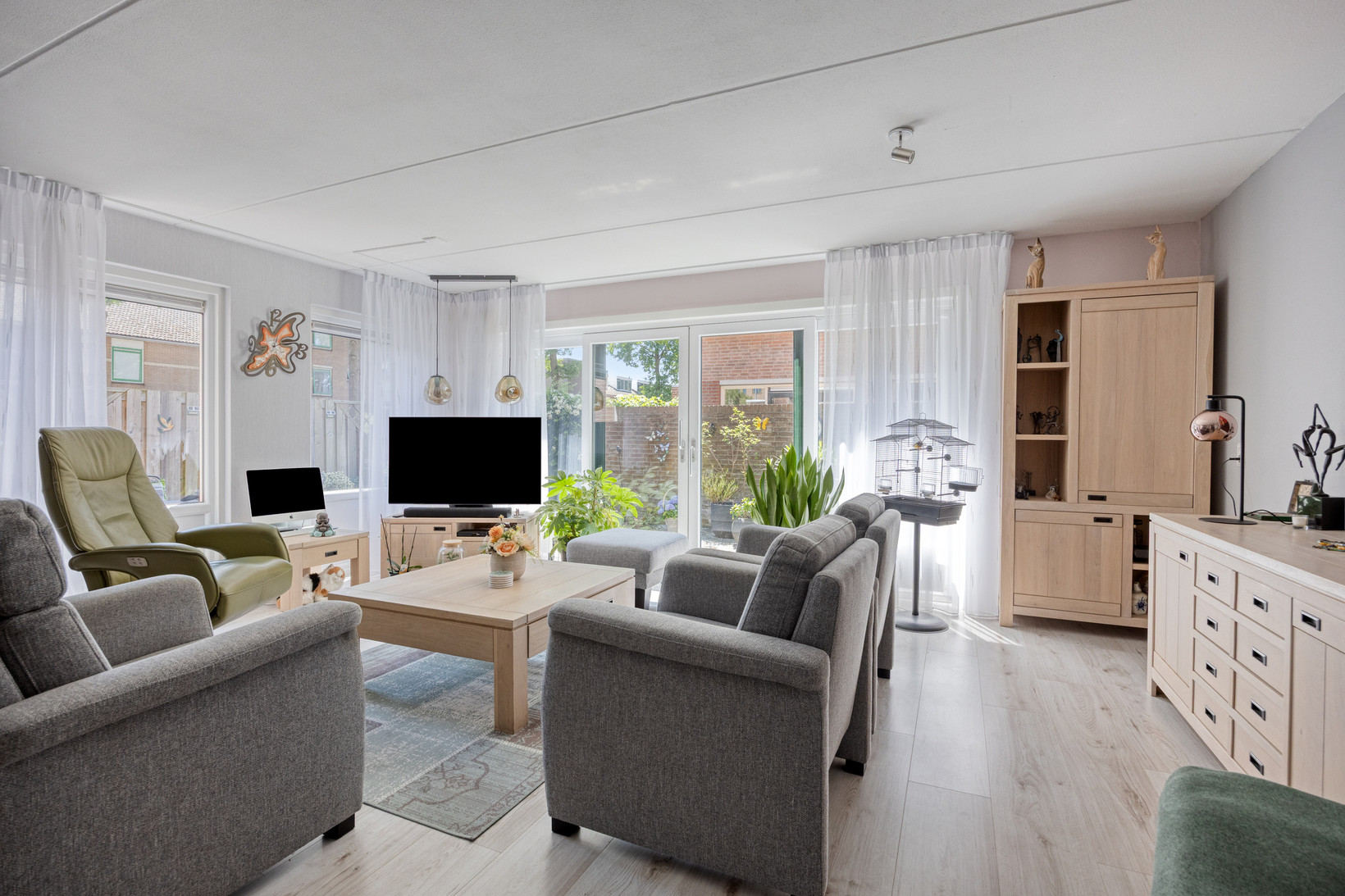 Tussenwoning te koop: Wit-geellaan 3, Zoetermeer