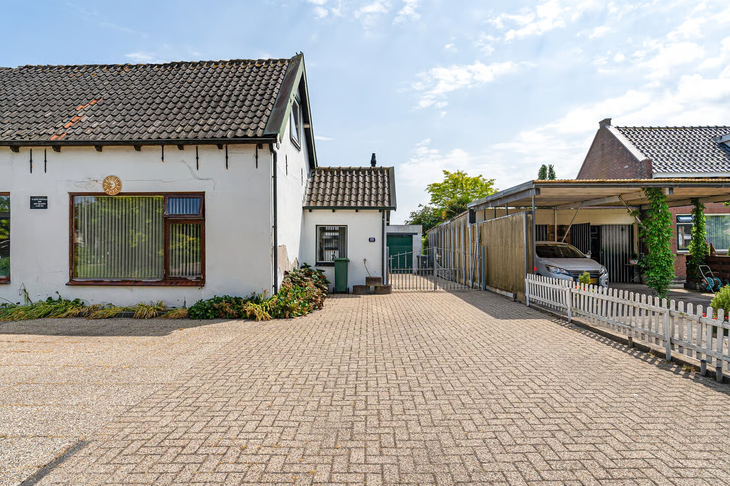 Twee-onder-één-kap te koop: Rokkeveenseweg Zuid 124, Zoetermeer