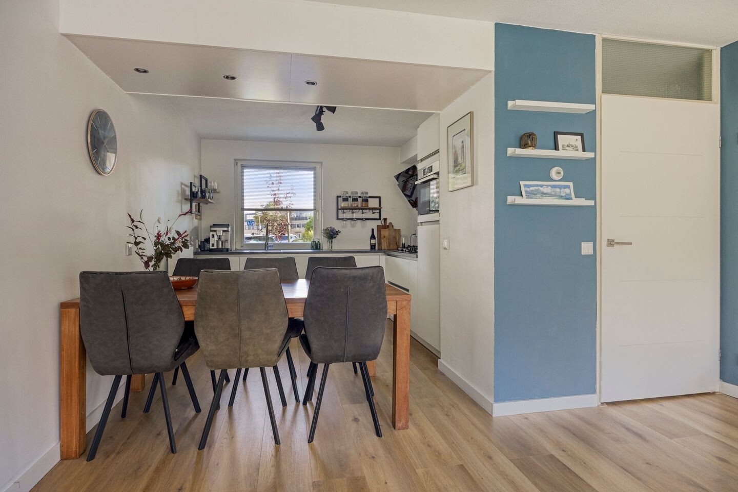 Tussenwoning te koop: Groen-blauwlaan 185, Zoetermeer