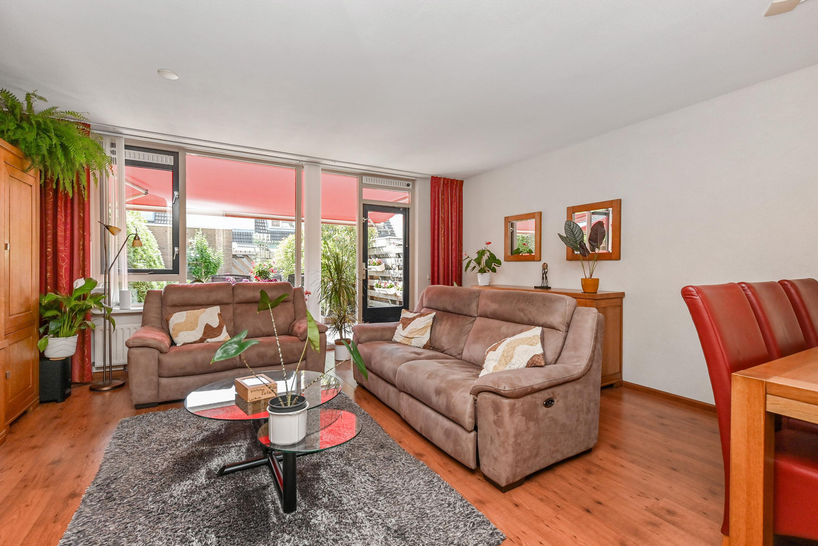 Tussenwoning te koop: Groen-blauwlaan 70, Zoetermeer