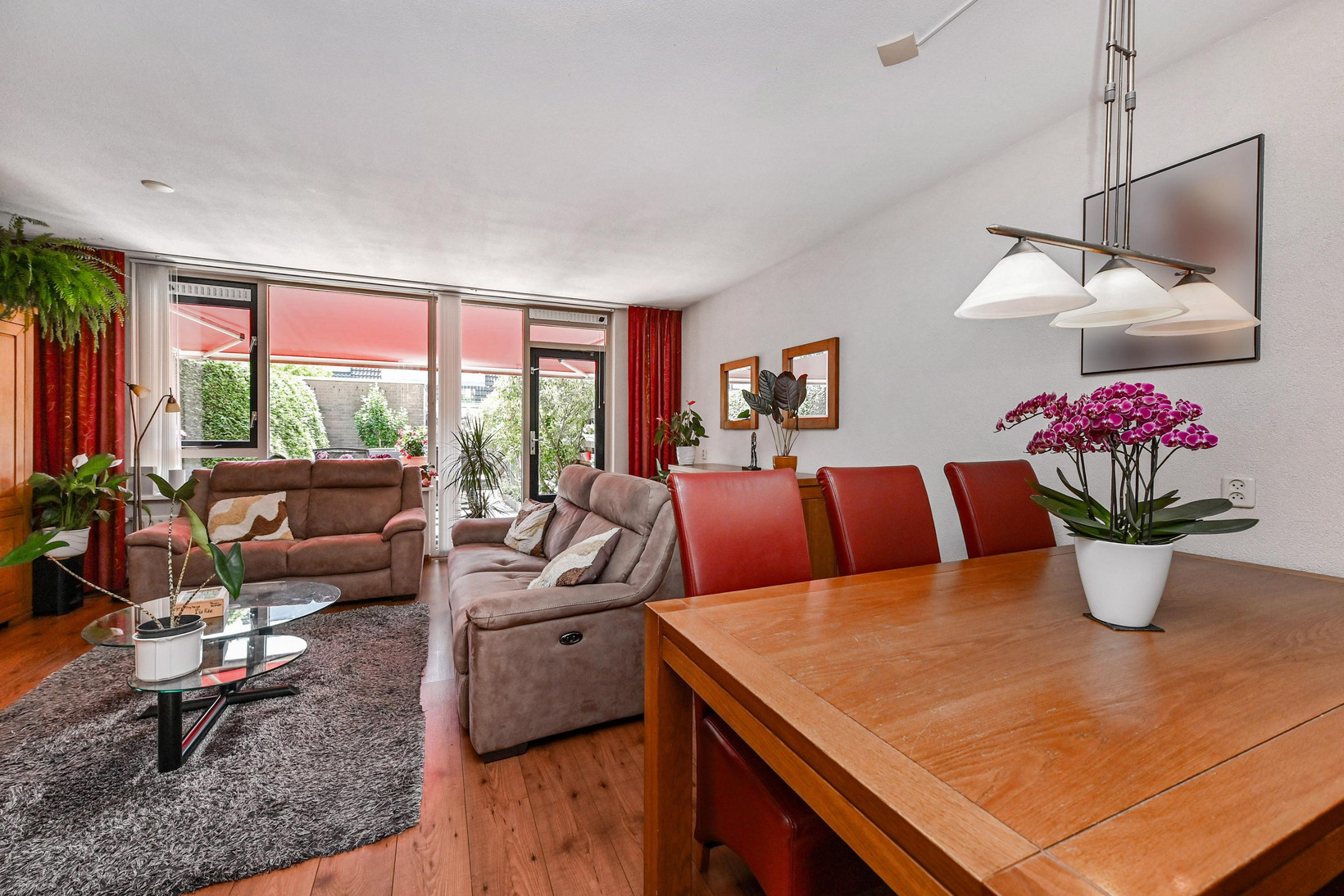 Tussenwoning te koop: Groen-blauwlaan 70, Zoetermeer