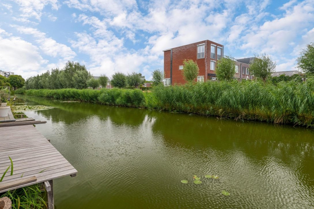 Tussenwoning te koop: Ahornzoom 72, Zoetermeer