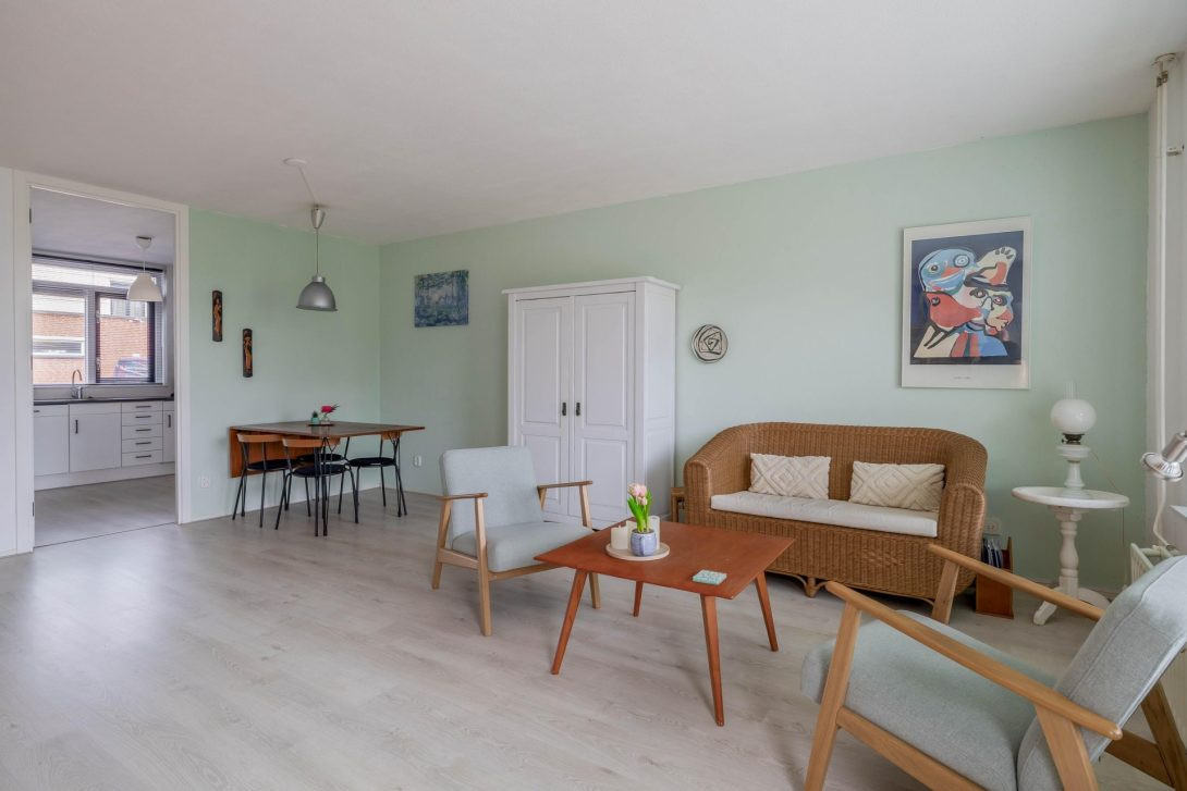 Tussenwoning te koop: Ahornzoom 72, Zoetermeer