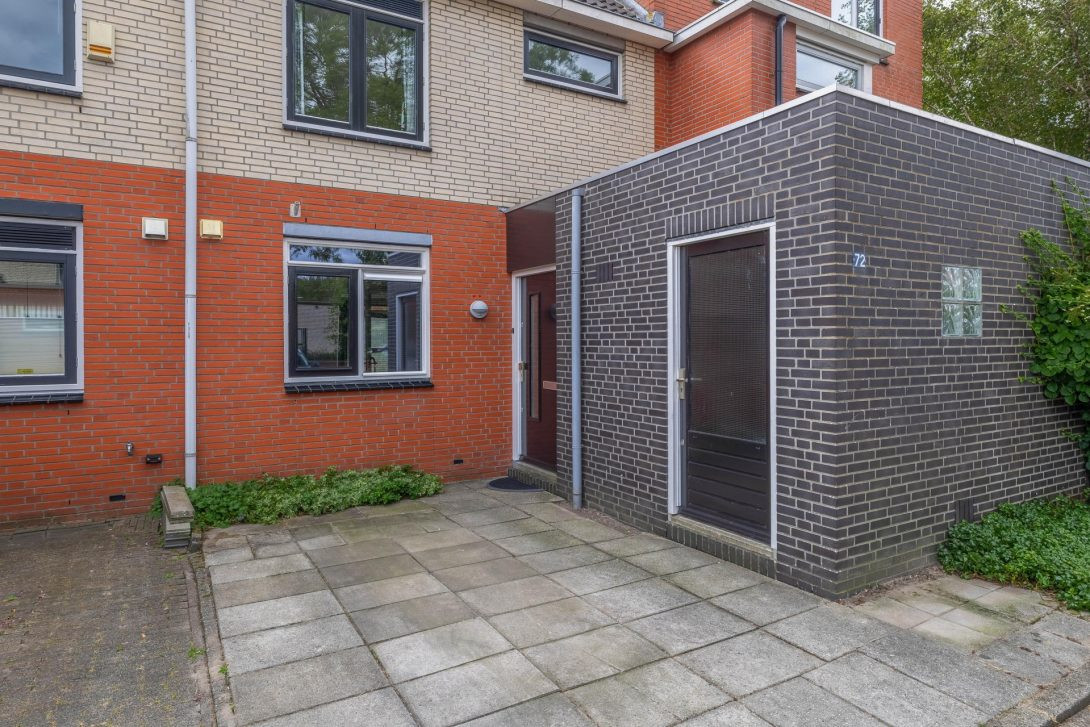 Tussenwoning te koop: Ahornzoom 72, Zoetermeer