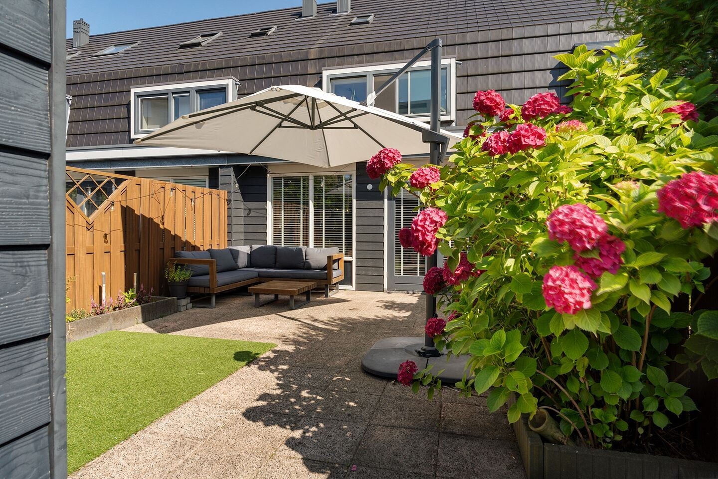 Tussenwoning te koop: Maasstroom 15, Zoetermeer