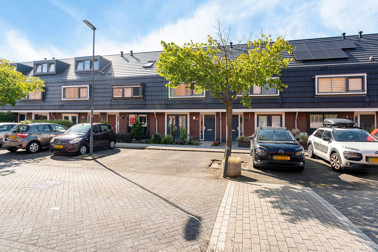 Tussenwoning te koop: Maasstroom 15, Zoetermeer