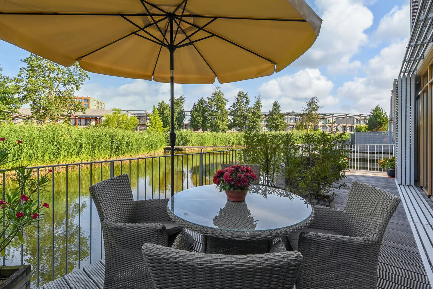 Twee-onder-één-kap te koop: Orinocostroom 17, Zoetermeer