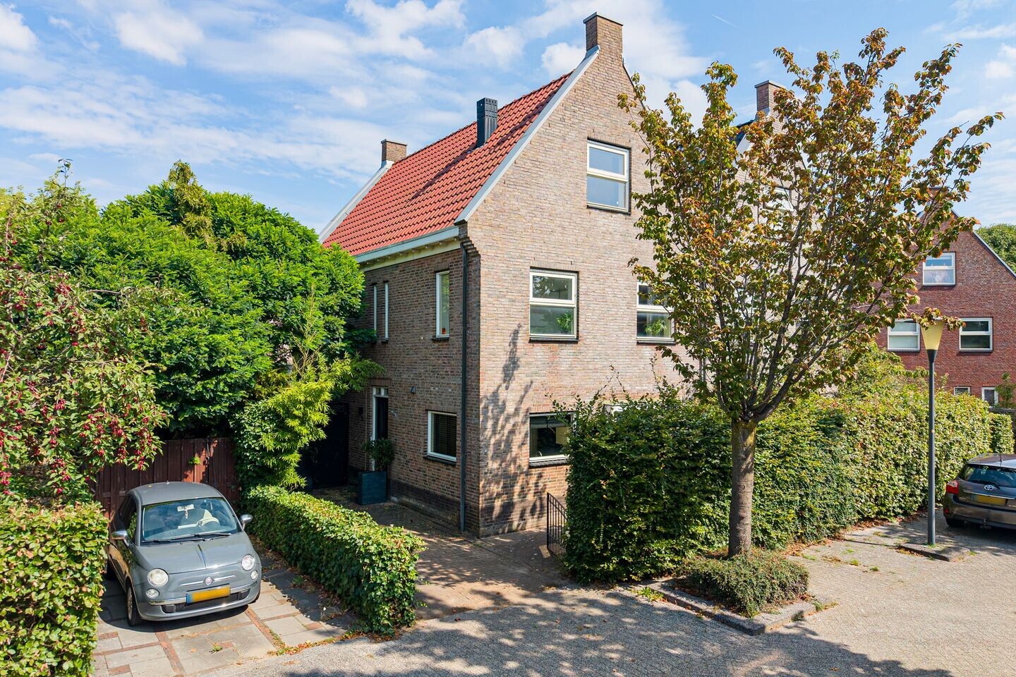 Twee-onder-één-kap te koop: Sint Eustatius 4, Zoetermeer