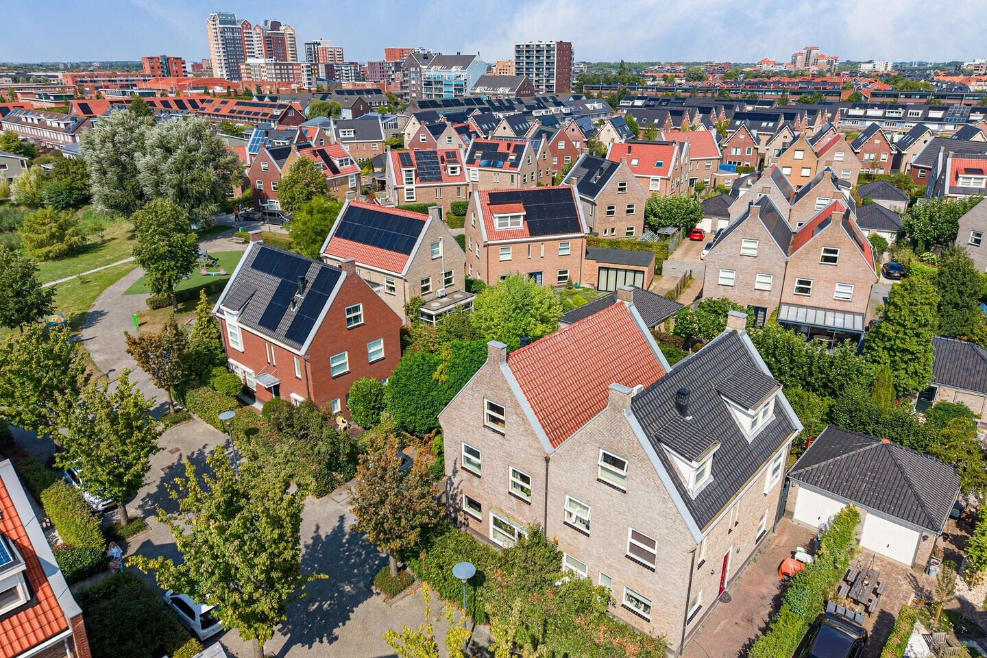 Twee-onder-één-kap te koop: Sint Eustatius 4, Zoetermeer