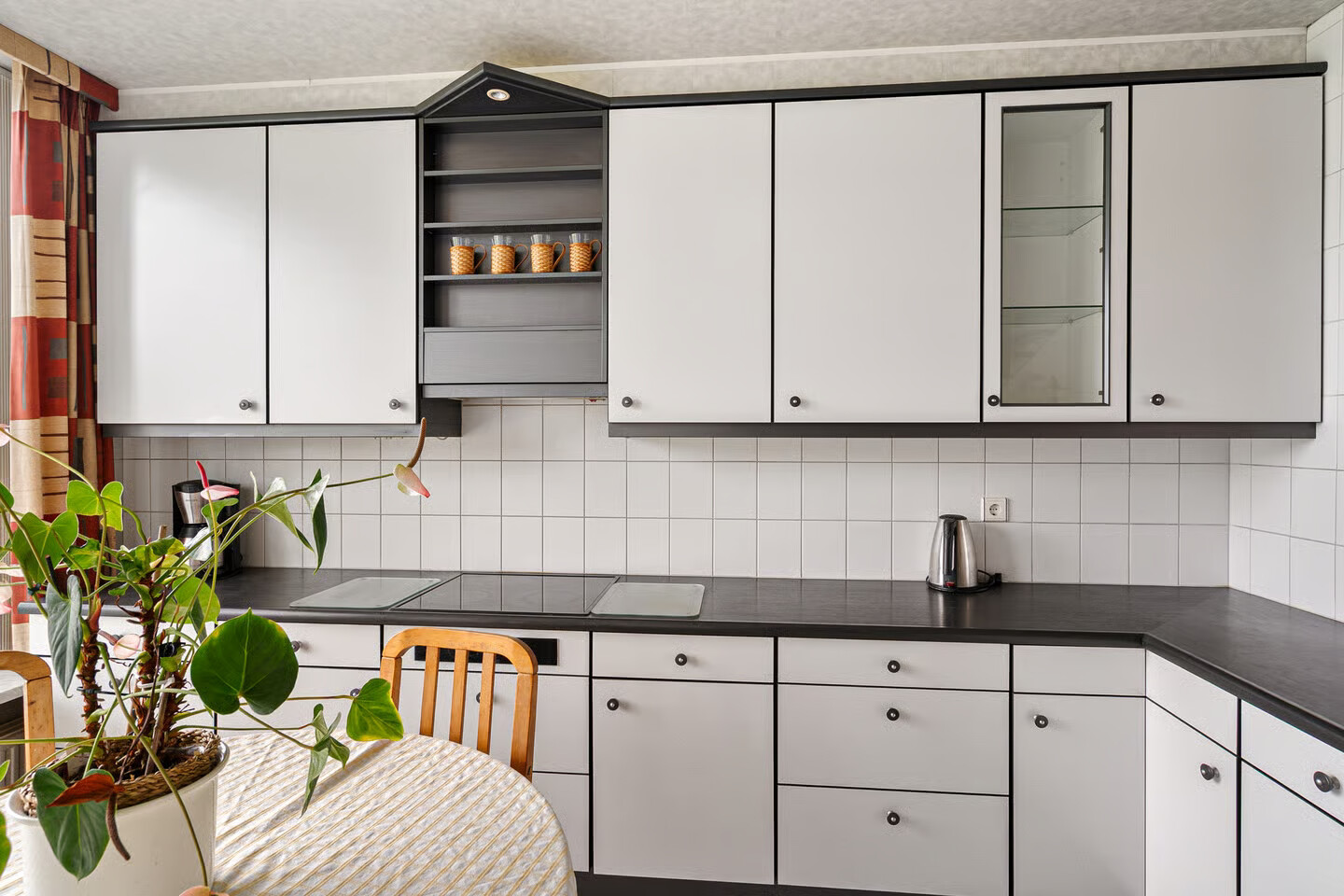 Tussenwoning te koop: Geuzenpad 4, Zoetermeer