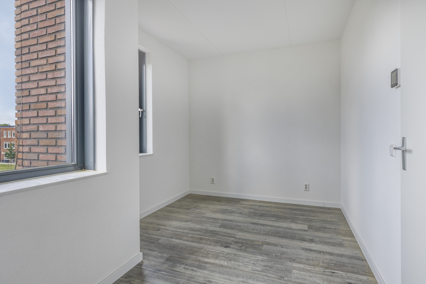 Tussenwoning te koop: Ambachtsherenpad 63, Zoetermeer