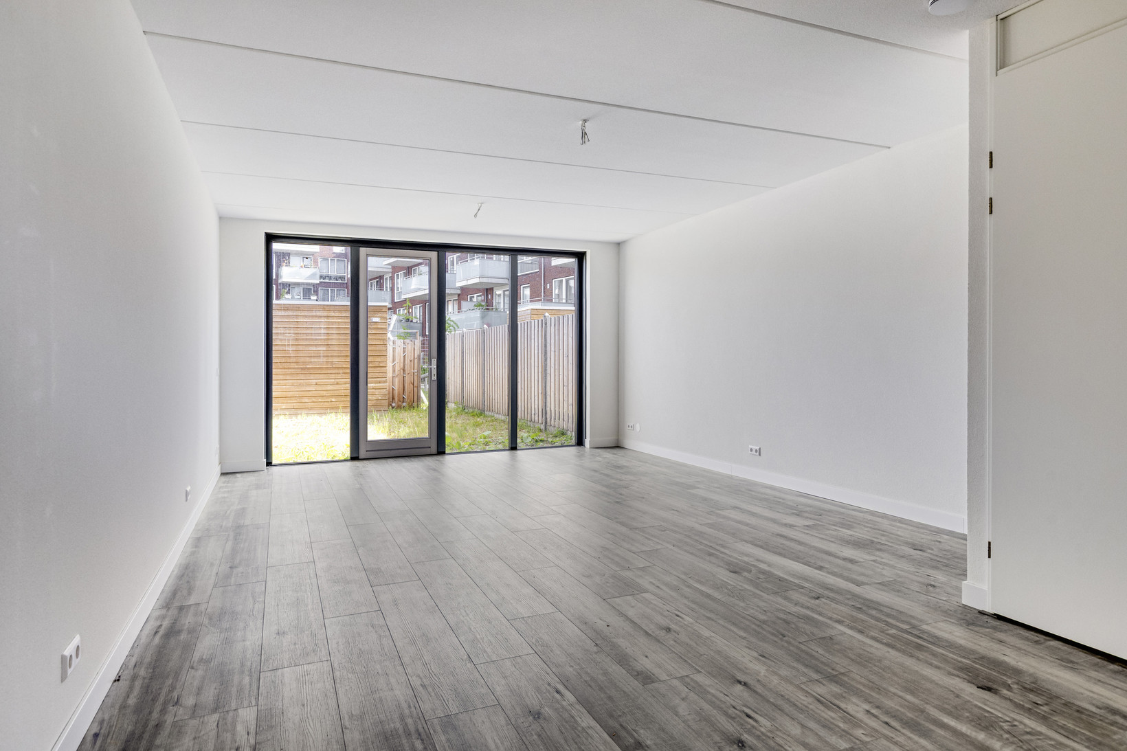 Tussenwoning te koop: Ambachtsherenpad 63, Zoetermeer