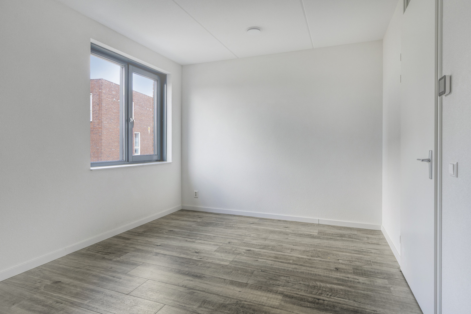 Tussenwoning te koop: Ambachtsherenpad 63, Zoetermeer
