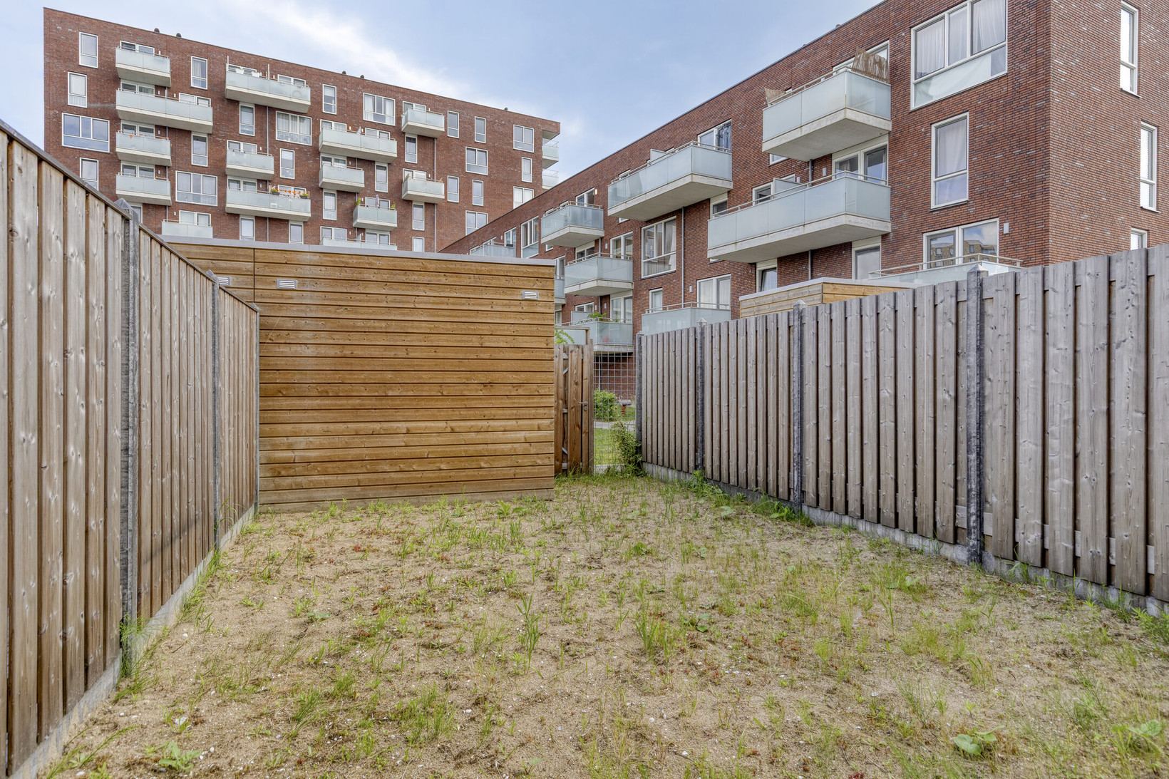 Tussenwoning te koop: Ambachtsherenpad 63, Zoetermeer