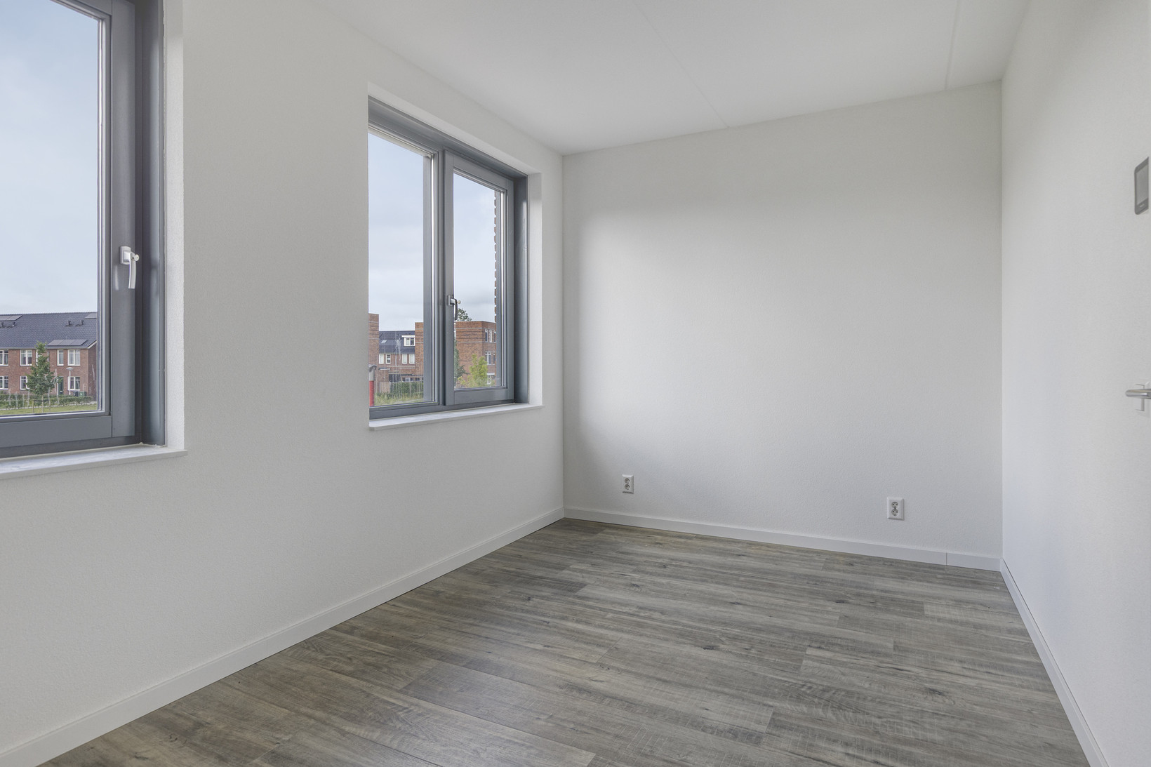 Tussenwoning te koop: Ambachtsherenpad 63, Zoetermeer