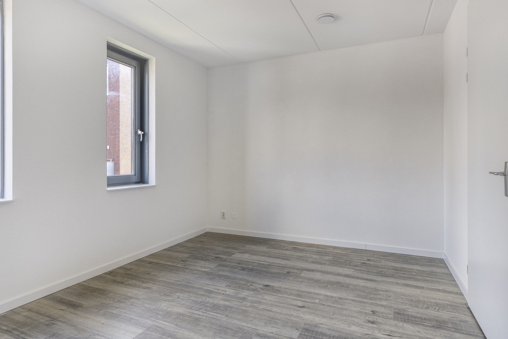 Tussenwoning te koop: Ambachtsherenpad 63, Zoetermeer