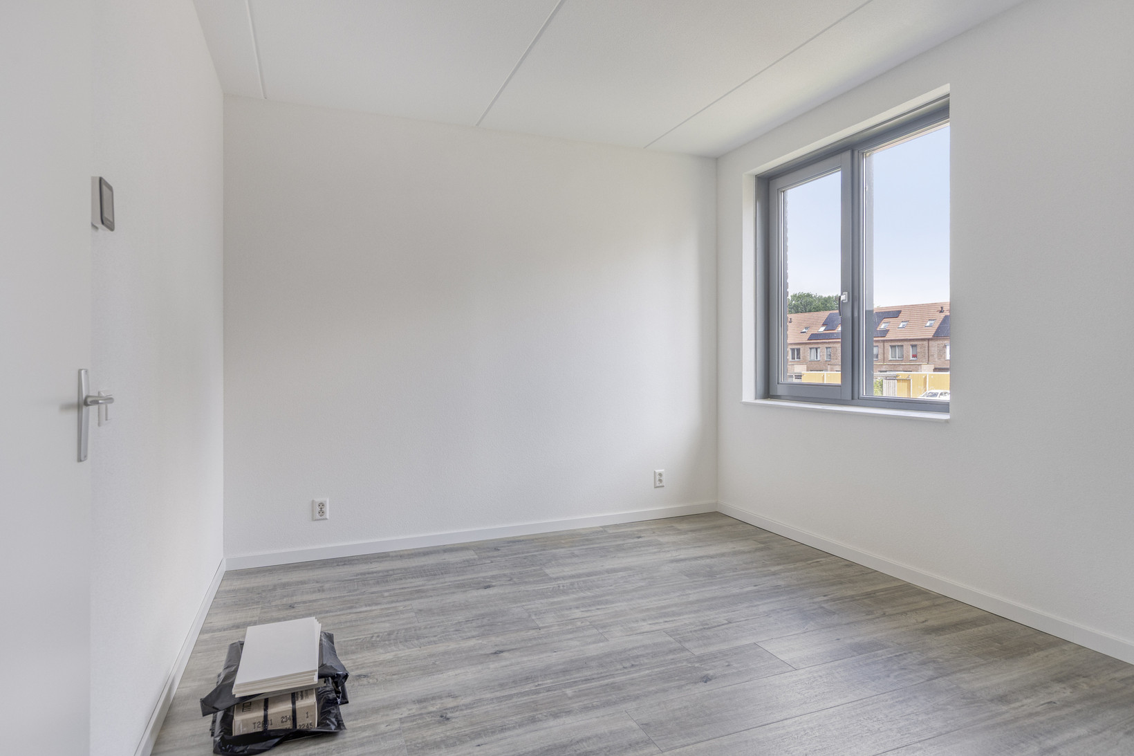 Tussenwoning te koop: Ambachtsherenpad 63, Zoetermeer