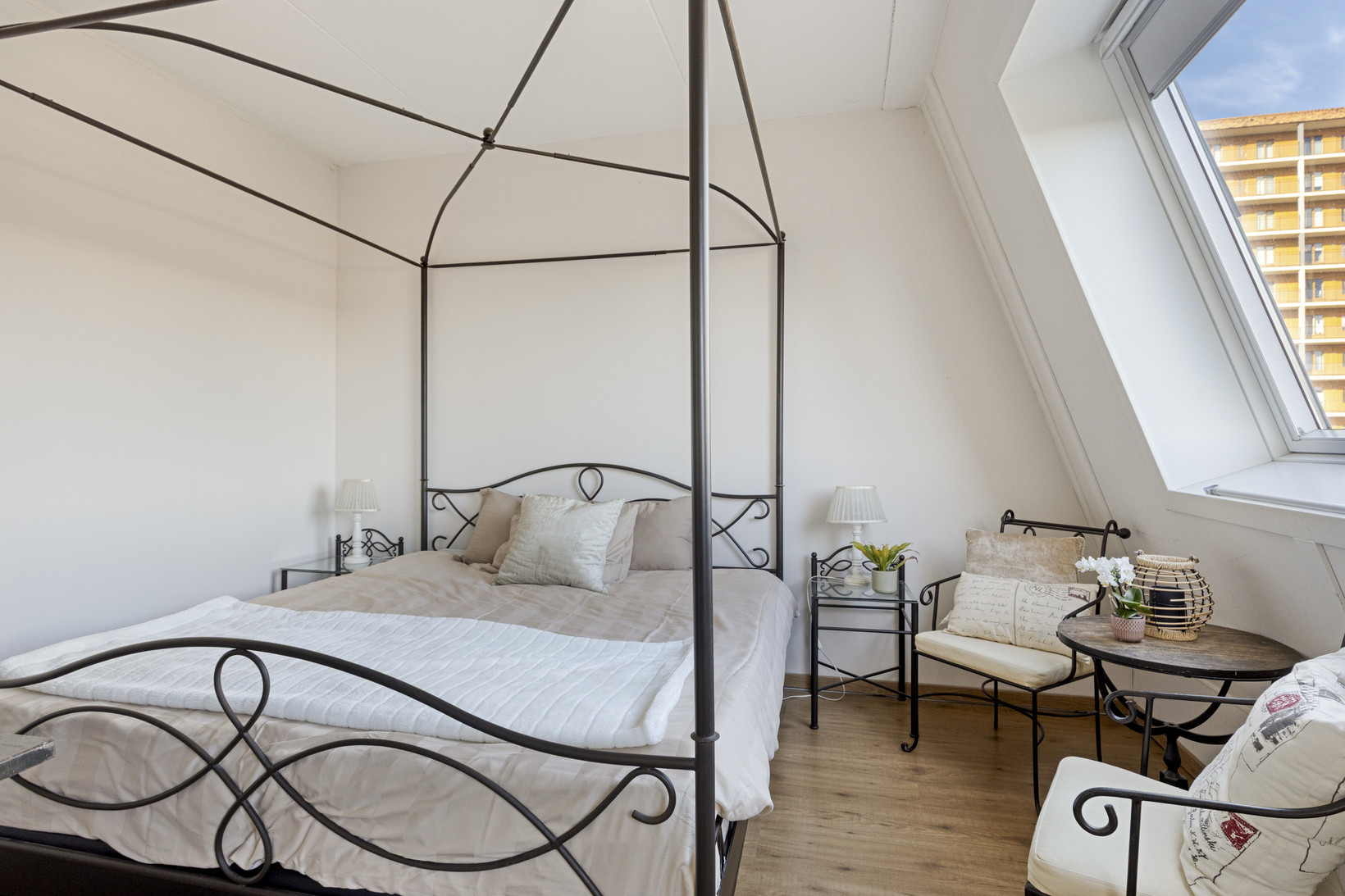 Tussenwoning te koop: Beatrijspad 76, Zoetermeer
