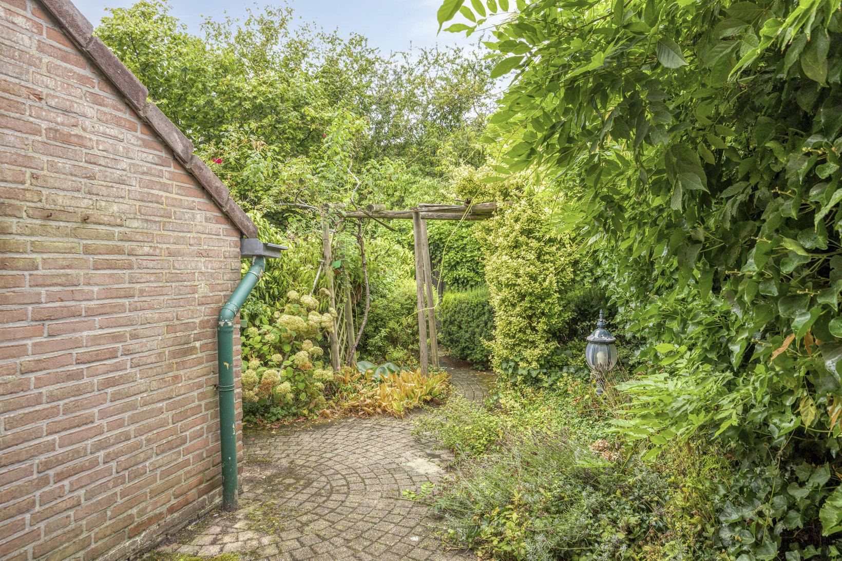 Tussenwoning te koop: Bananengaarde 35, Zoetermeer
