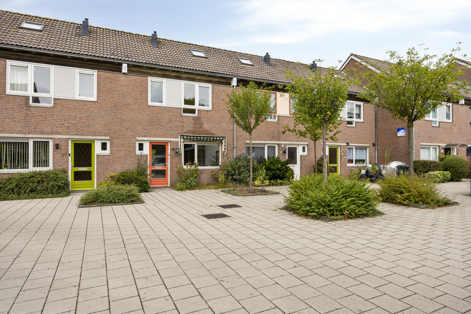 Tussenwoning te koop: Bananengaarde 35, Zoetermeer