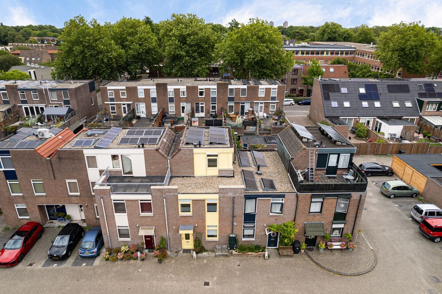 Tussenwoning te koop: Azaleapark 76, Zoetermeer