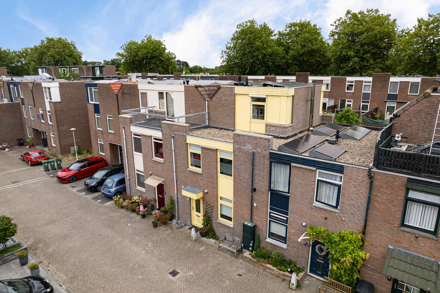 Tussenwoning te koop: Azaleapark 76, Zoetermeer