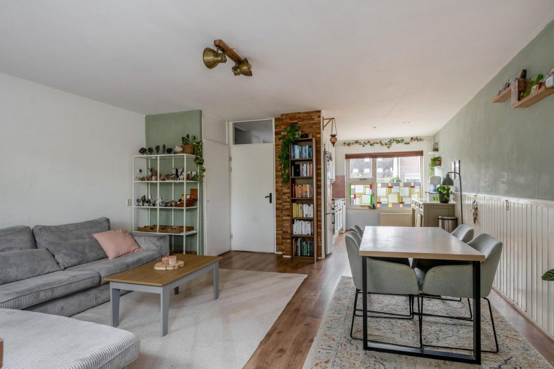 Tussenwoning te koop: Anjeliertuin 18, Zoetermeer