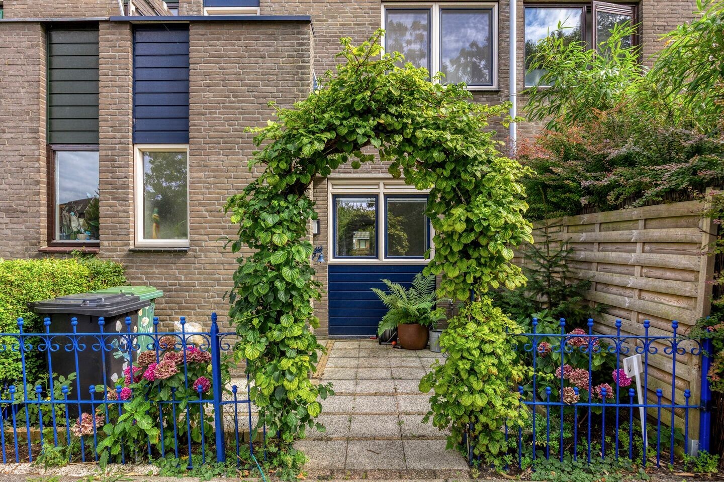 Tussenwoning te koop: Weigeliapark 50, Zoetermeer