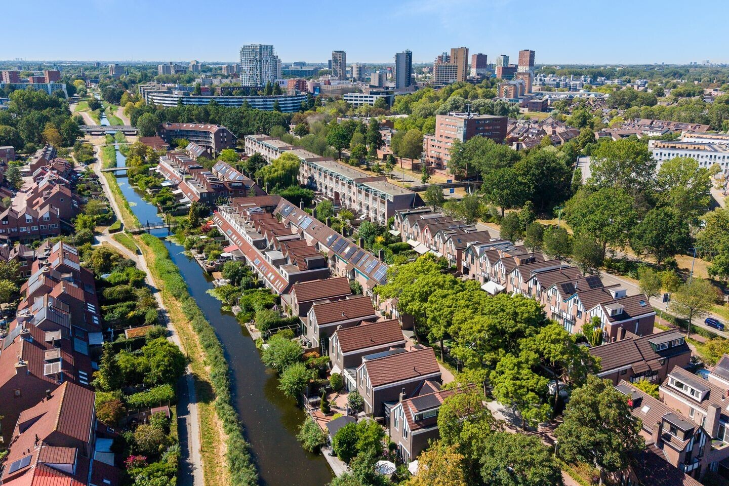 Tussenwoning te koop: Lissenvaart 37, Zoetermeer