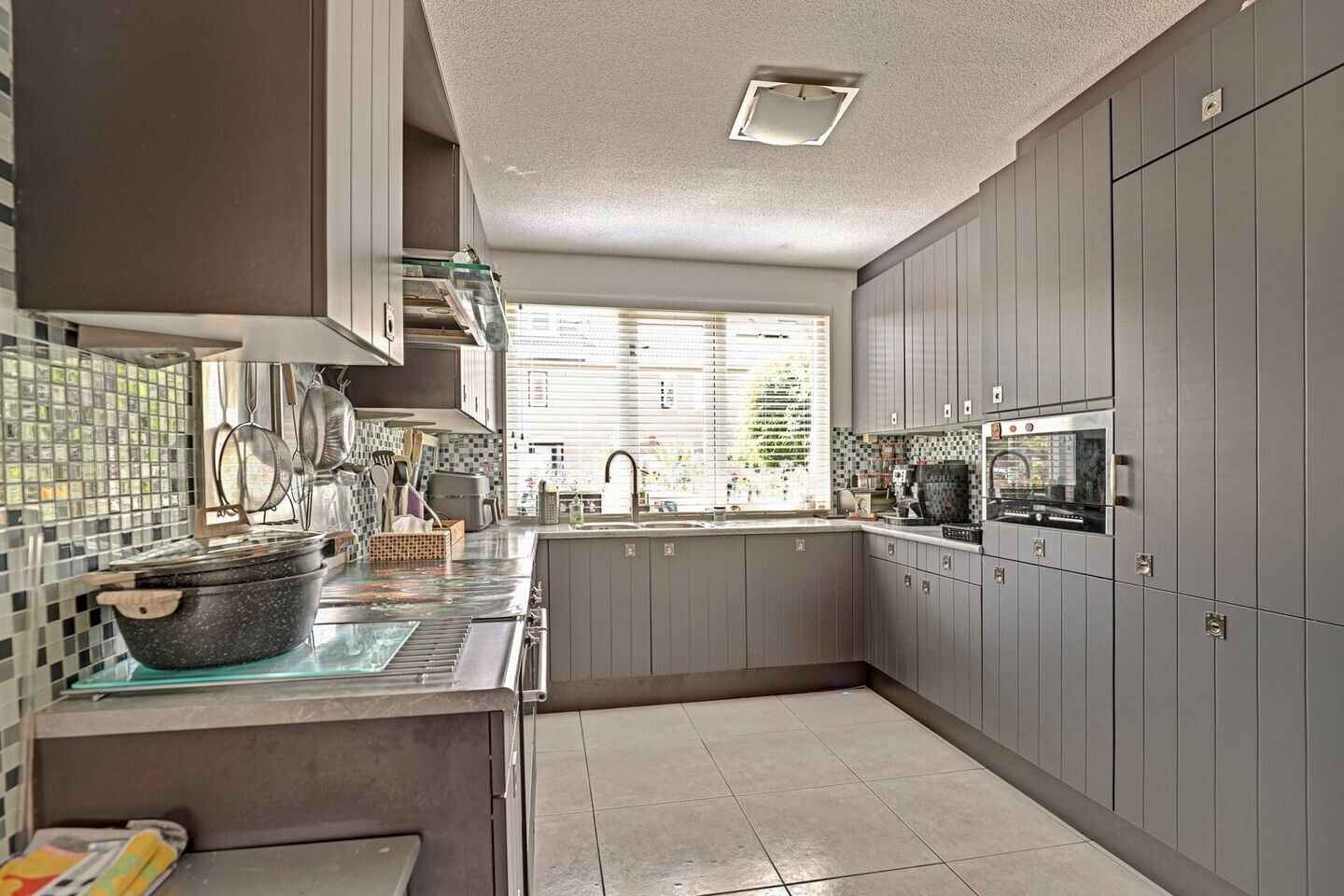 Tussenwoning te koop: Jolkade 10, Zoetermeer