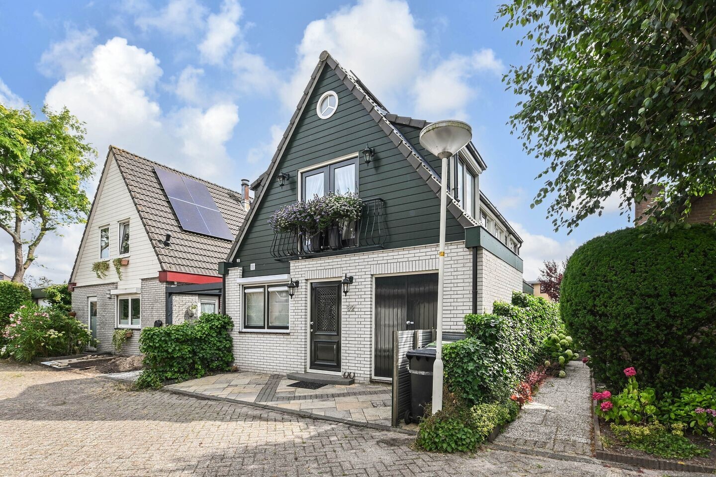 Twee-onder-één-kap te koop: Pinaskade 82, Zoetermeer