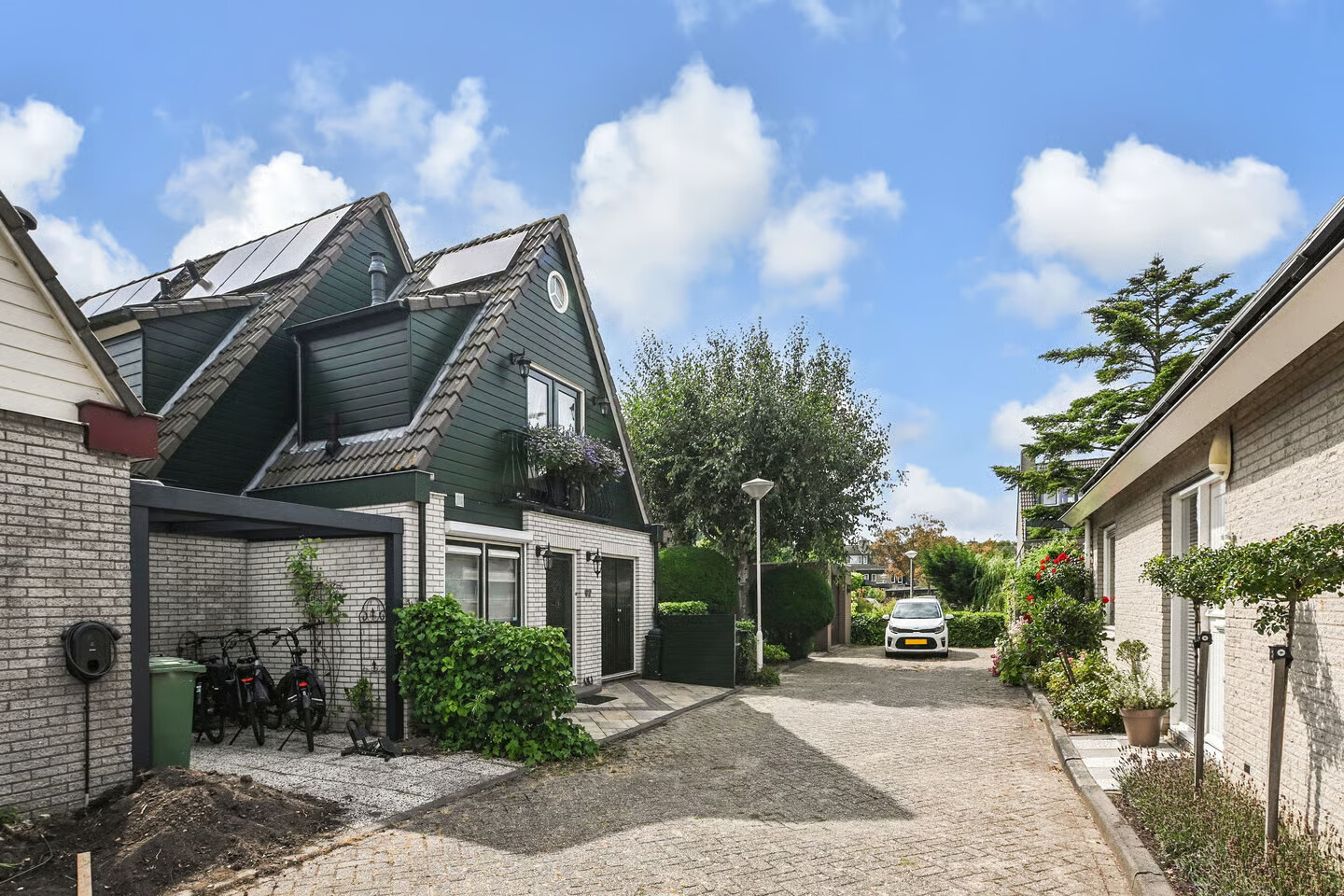 Twee-onder-één-kap te koop: Pinaskade 82, Zoetermeer