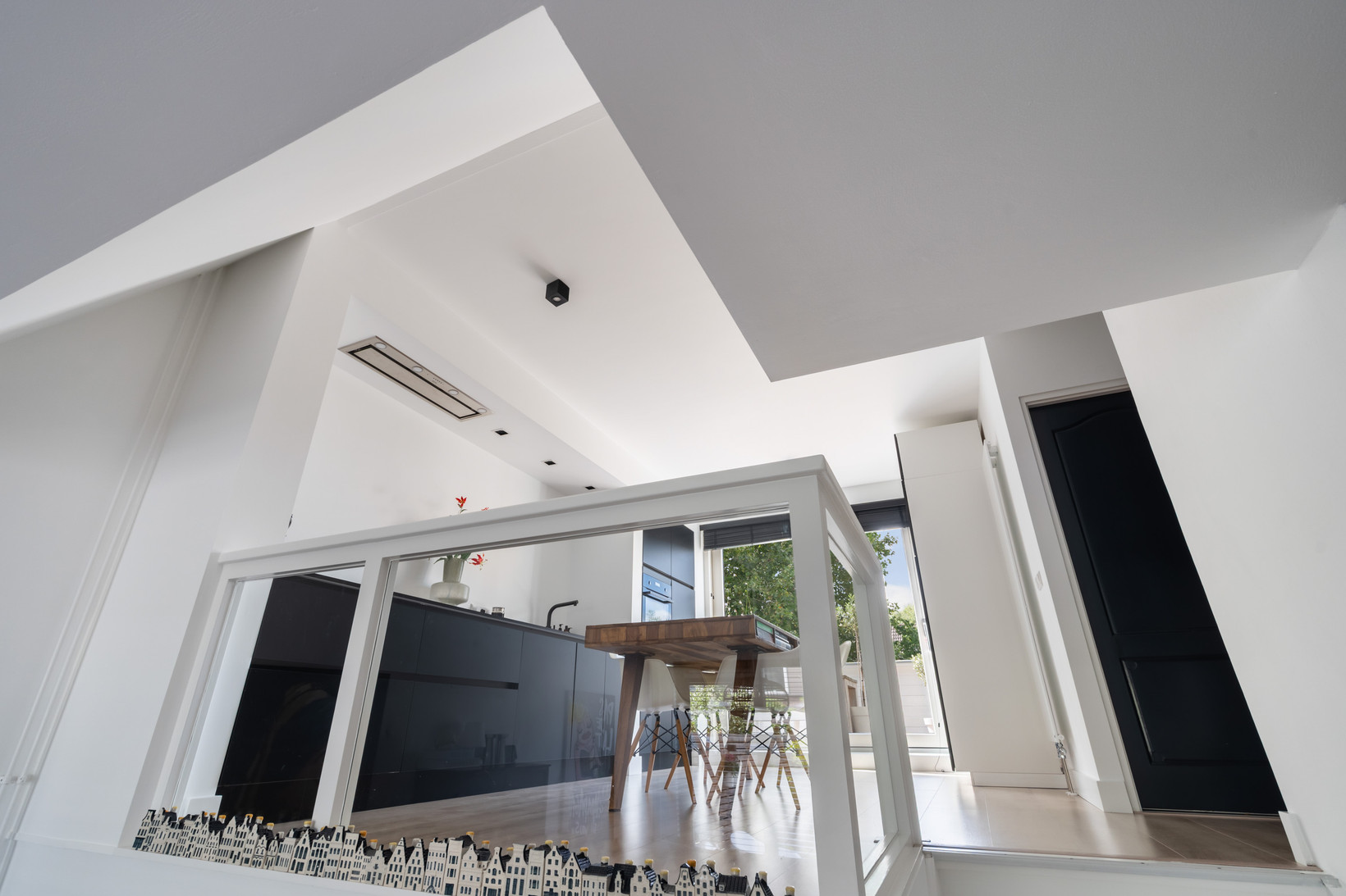 Tussenwoning te koop: Medeaschouw 54, Zoetermeer