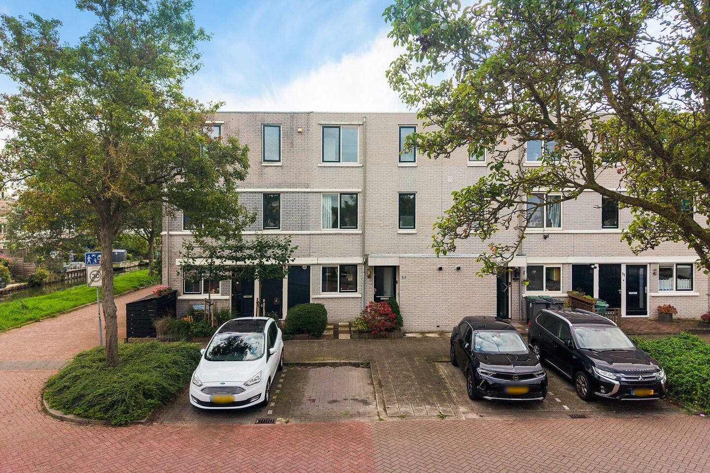 Tussenwoning te koop: Rosweide 15, Zoetermeer
