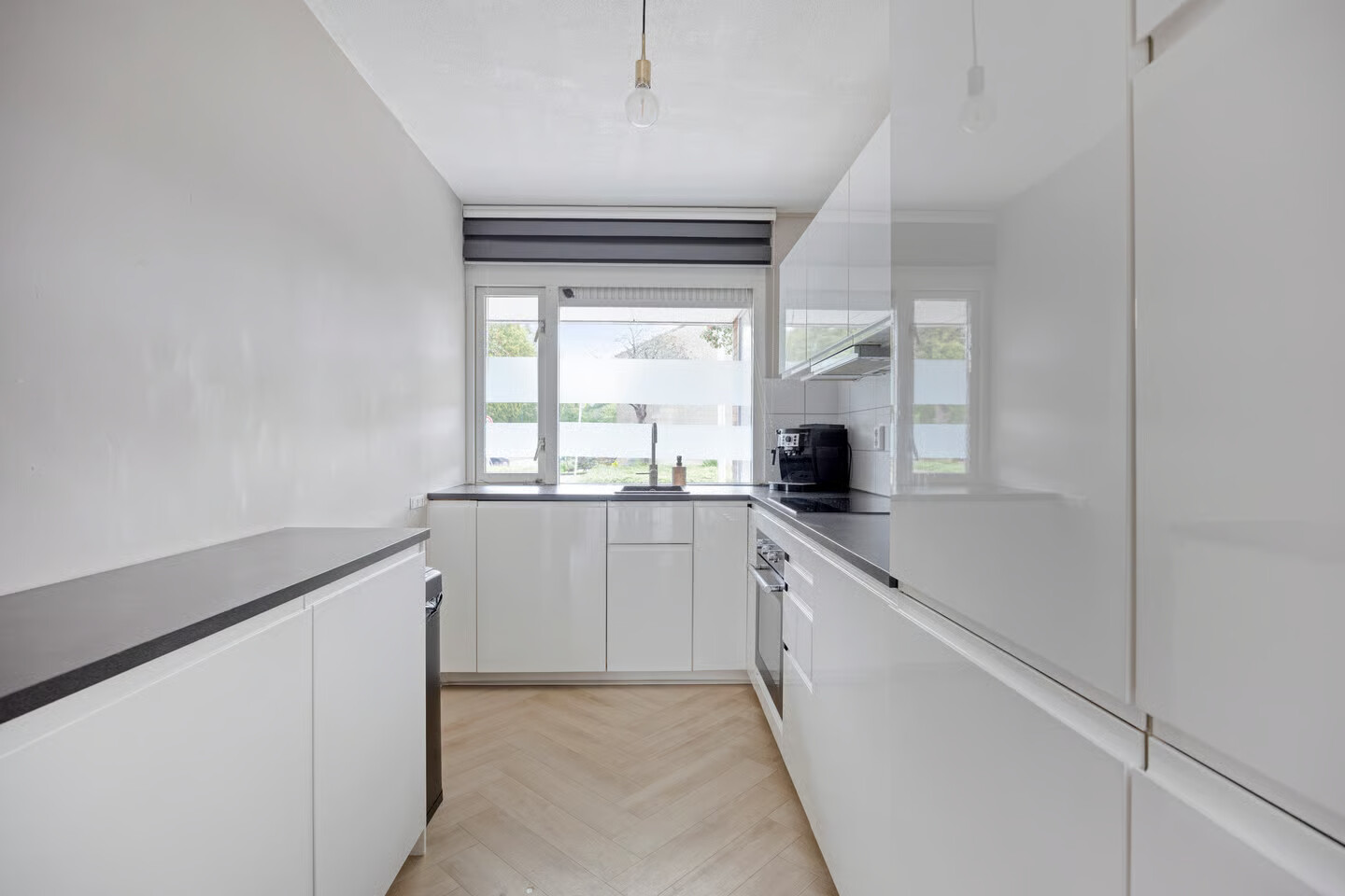 Tussenwoning te koop: Lijnbaan 27, Zoetermeer