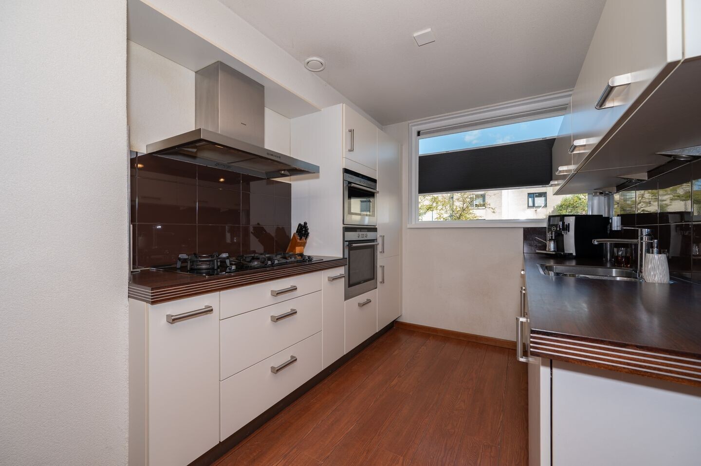 Tussenwoning te koop: Douschans 12, Zoetermeer
