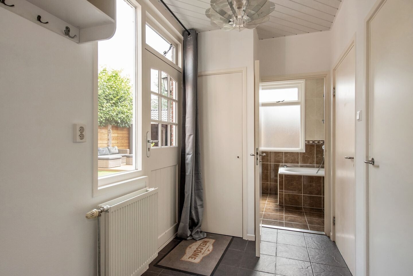 Twee-onder-één-kap te koop: Zegwaartseweg 65, Zoetermeer