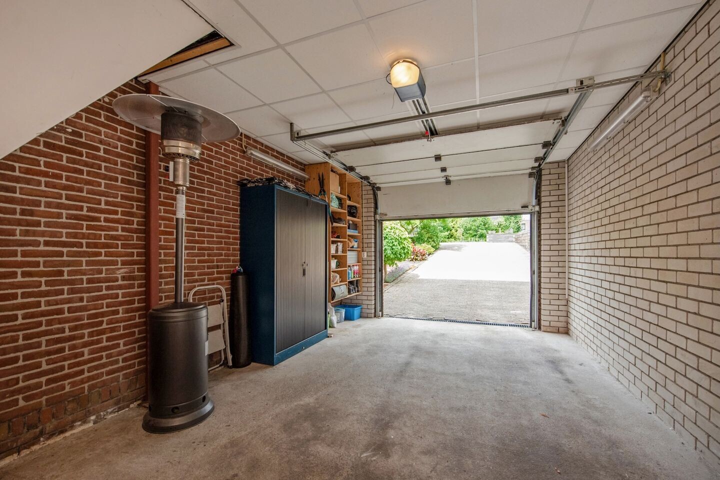 Twee-onder-één-kap te koop: Zegwaartseweg 65, Zoetermeer