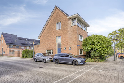 Hoogvlietstraat 6