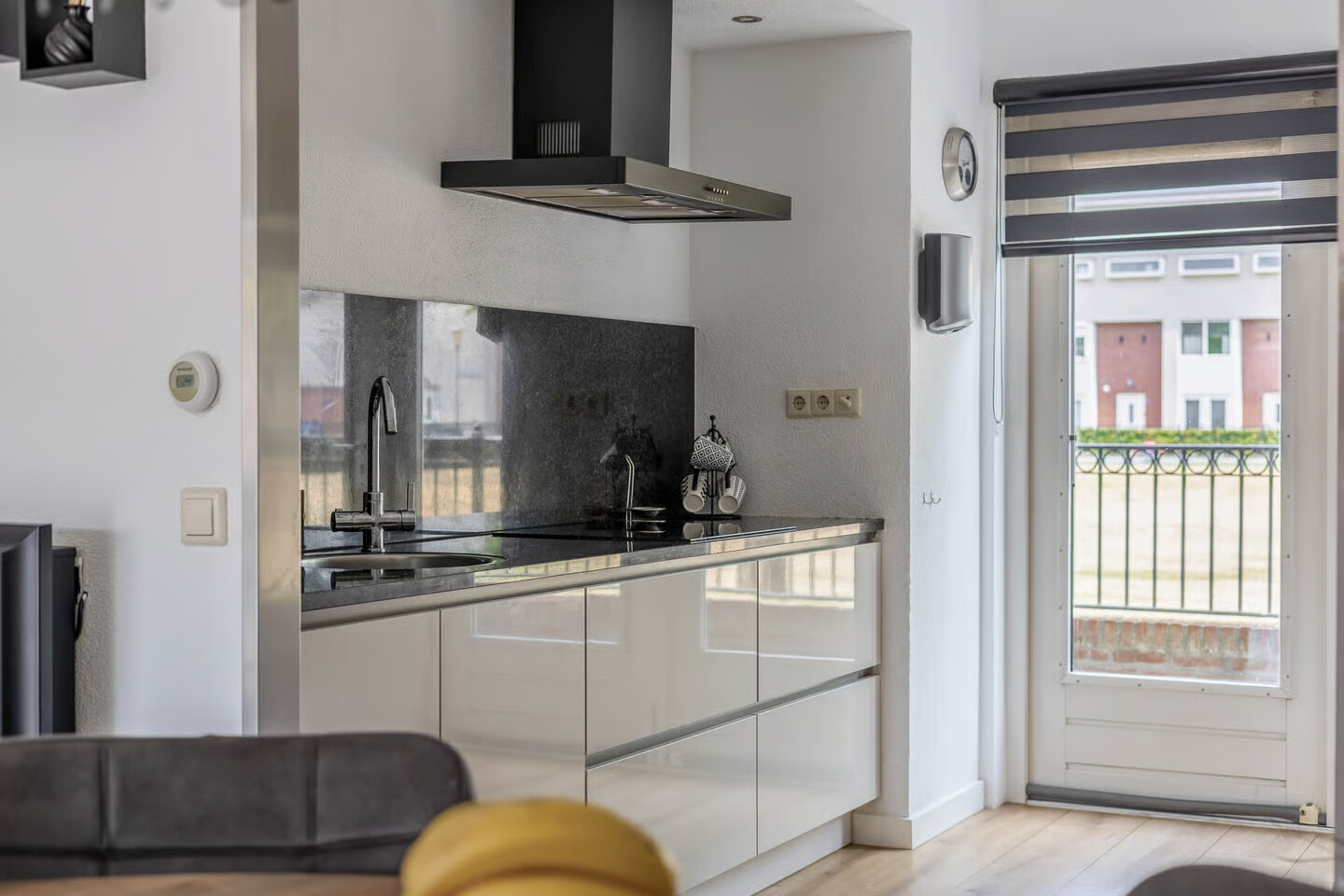 Tussenwoning te koop: Hillegersbergstraat 11, Zoetermeer