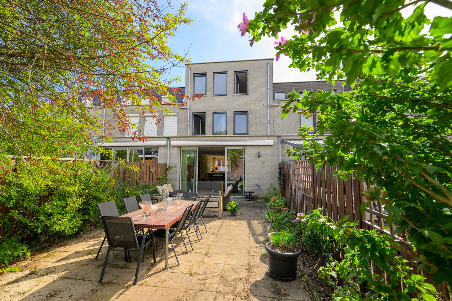 Tussenwoning te koop: Hazerswoudestraat 61, Zoetermeer