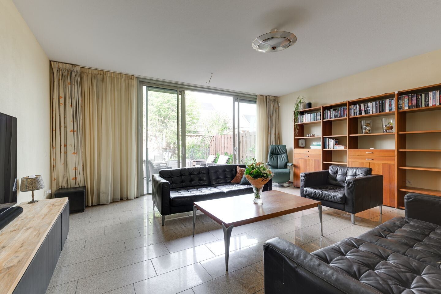 Tussenwoning te koop: Hazerswoudestraat 61, Zoetermeer
