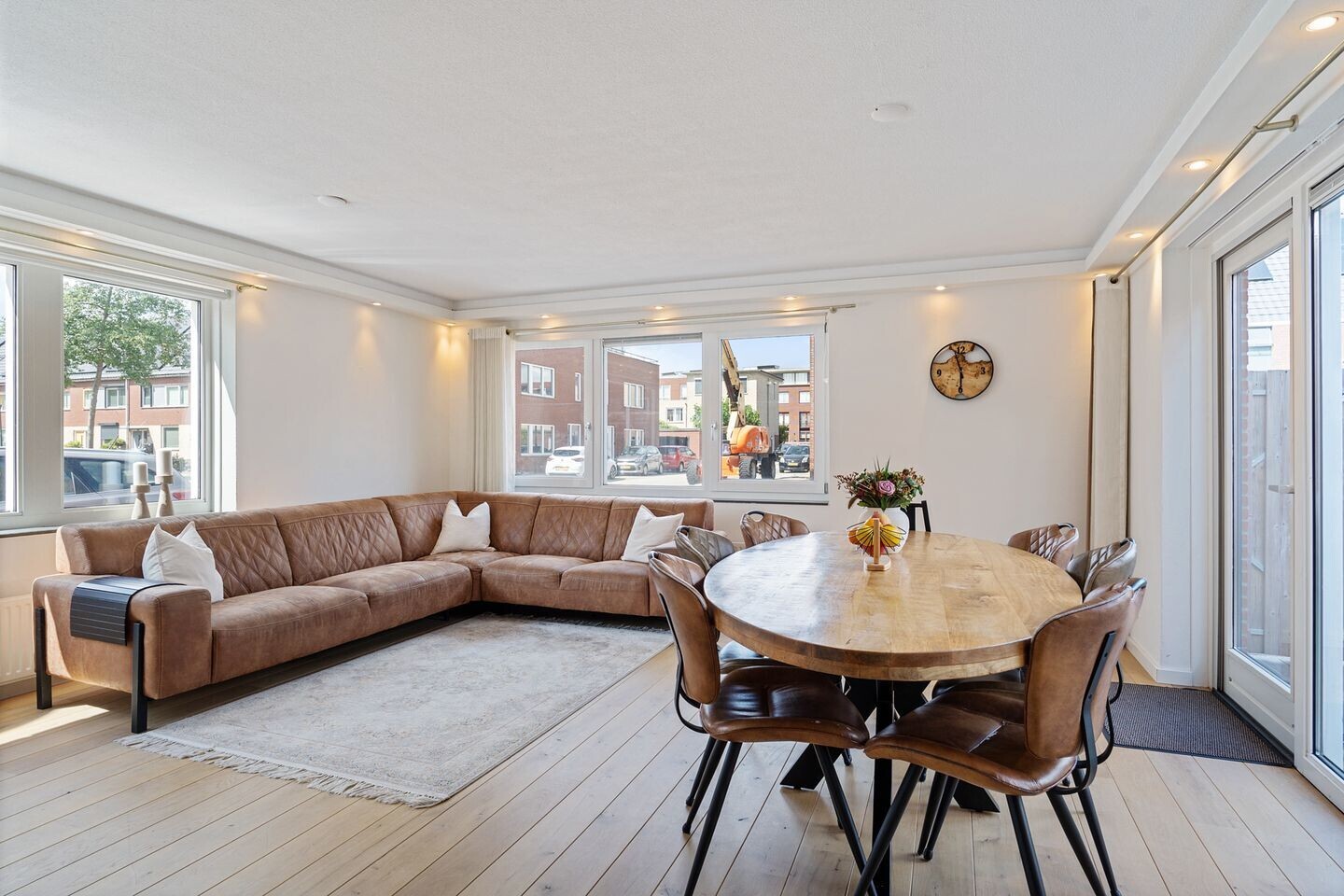 Twee-onder-één-kap te koop: Nieuwpoortstraat 8, Zoetermeer
