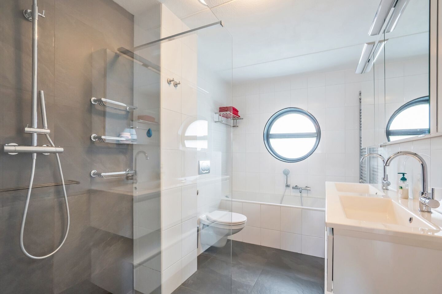 Hoekwoning te koop: Rhoonstraat 2, Zoetermeer