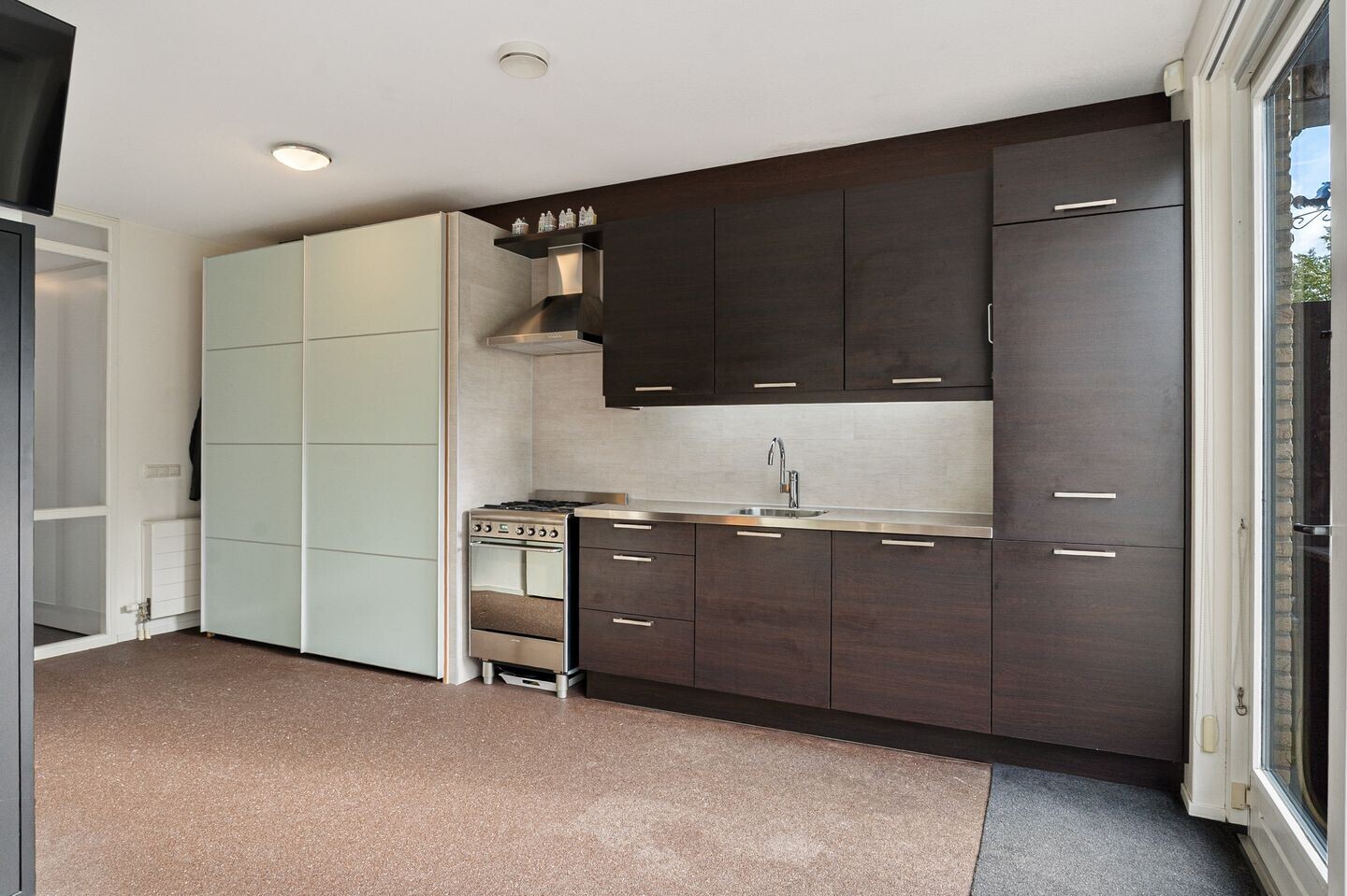 Tussenwoning te koop: Schuddebeursstraat 92, Zoetermeer
