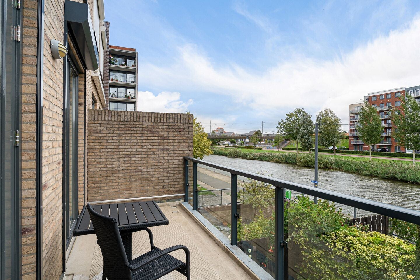 Tussenwoning te koop: Schuddebeursstraat 92, Zoetermeer