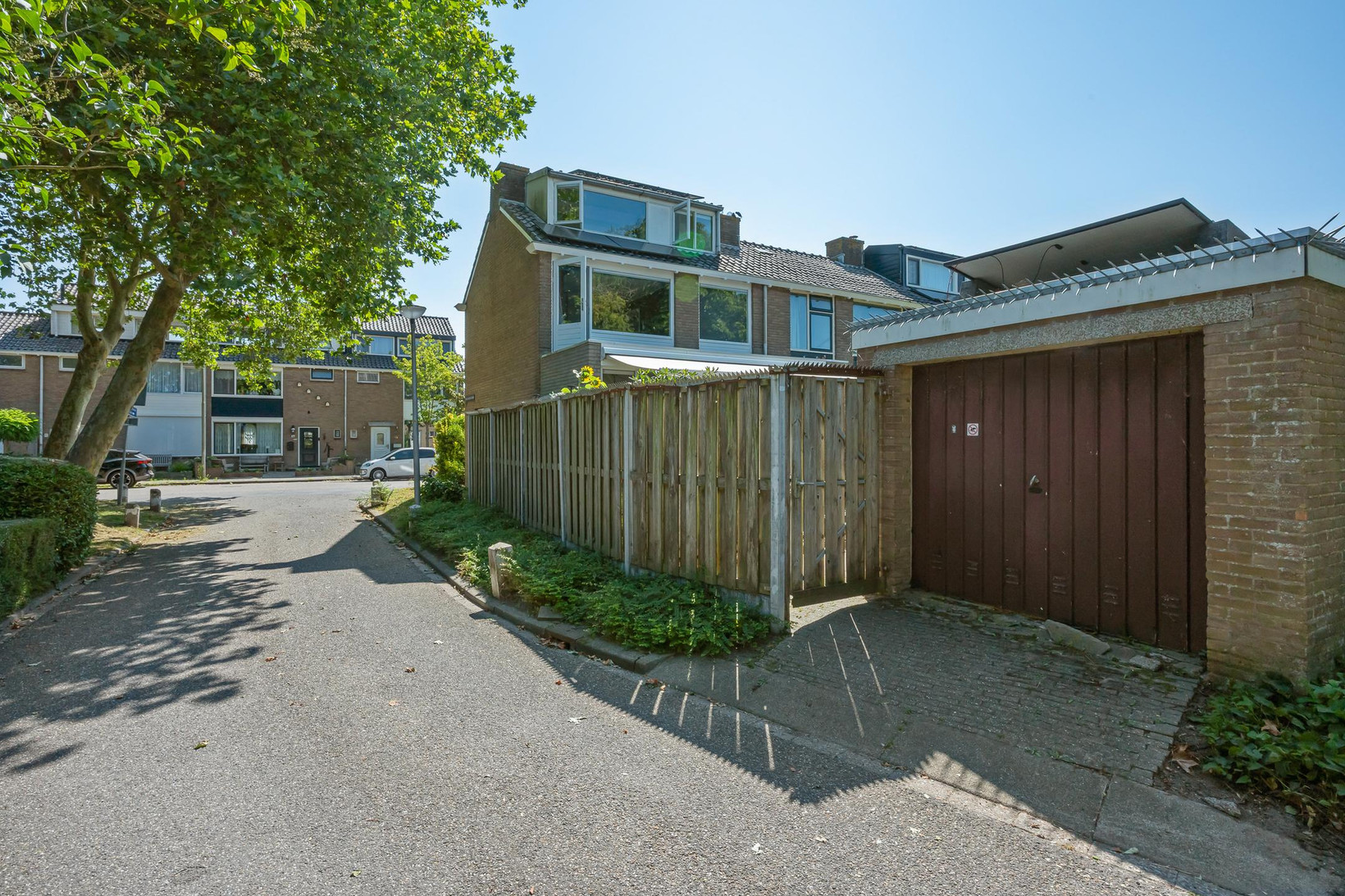 Hoekwoning te koop: Prins Clausstraat 8, Benthuizen